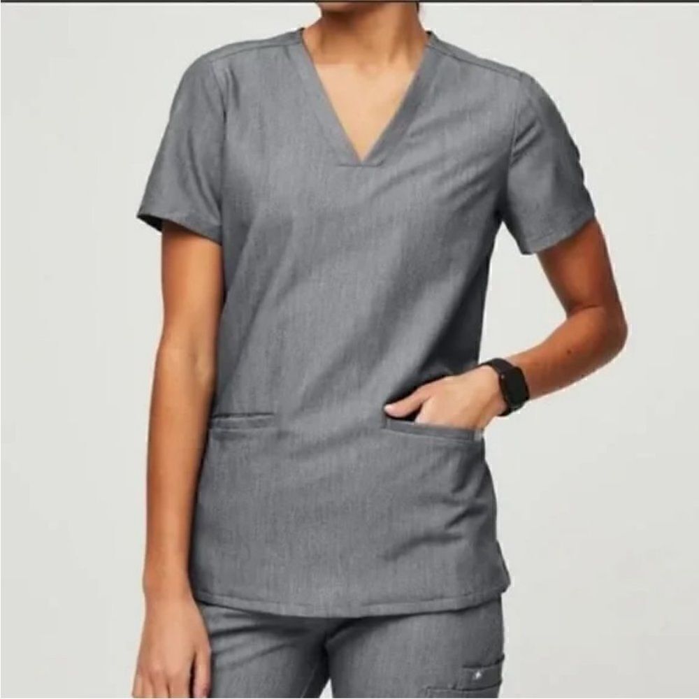 Figs Scrub Top Shirt One Pocket Heathered Gray Sz S Technical Collection EUC